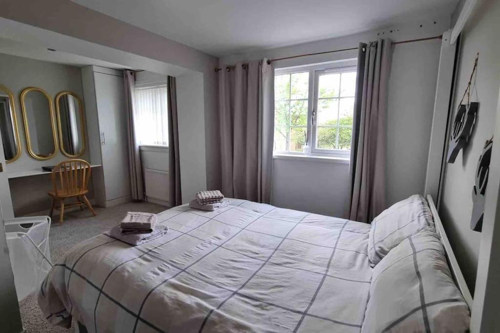 15 Min Drive To Airport 20 Min To Loch Lomond And City Center Old Kilpatrick Екстер'єр фото